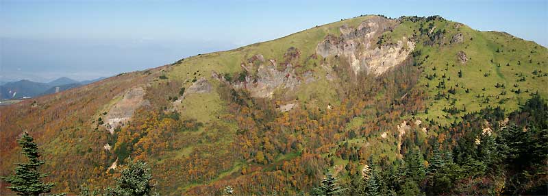 小四阿からの根子岳