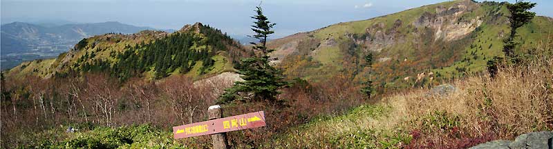 あと少しで山頂、ここから階段状の登りが少しの間続きます。